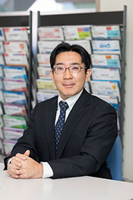 専務取締役 渡辺 正晃