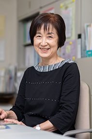総務・経理 村木 雅子